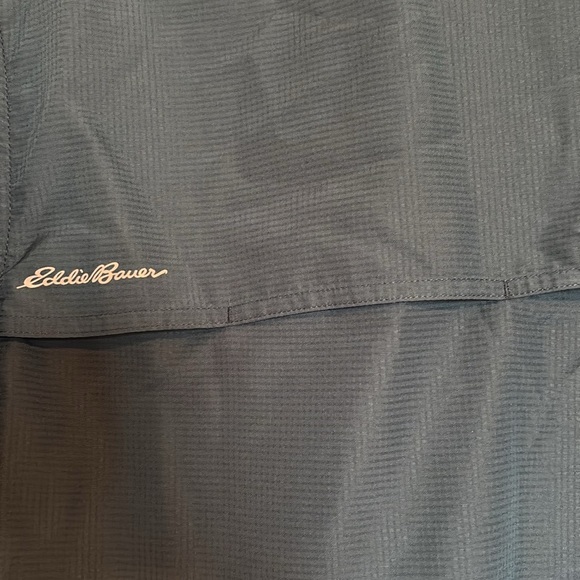 Eddie Bauer men’s blue short sleeve button down shirt size medium - Picture 7 of 9